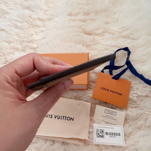 SOLD! Louis Vuitton Monogram Reverse Card Holder - Picture 7 of 7